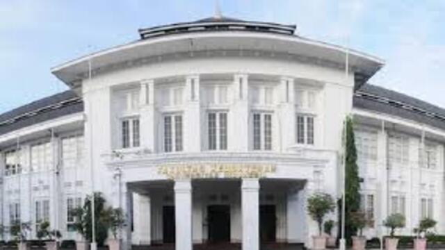Daftar Kampus Terbaik di Indonesia
