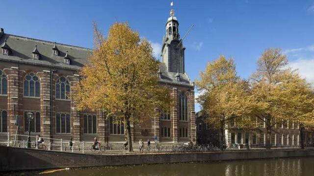 Universitas Terbaik di Den Haag